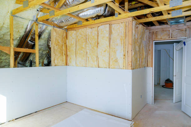 Best Garage Insulation Installation  in Lindsay, CA